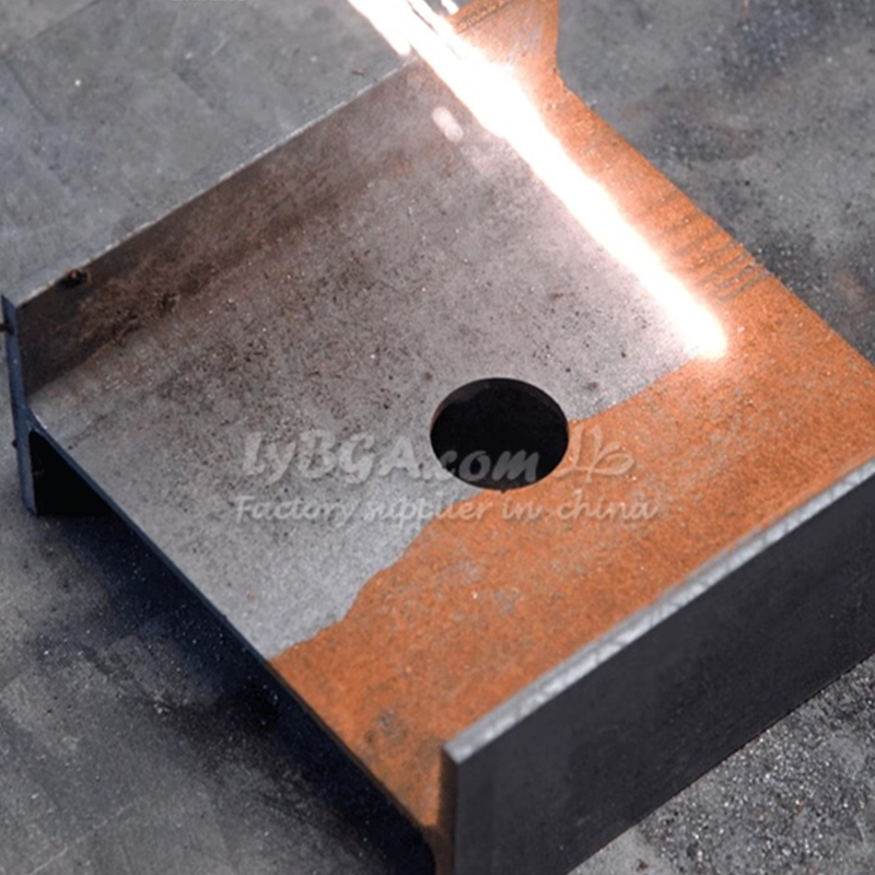 1500W 2000W 3000W Fiber Laser  - مراجعة Industrial Laser Metal Cutting Machine وسعره