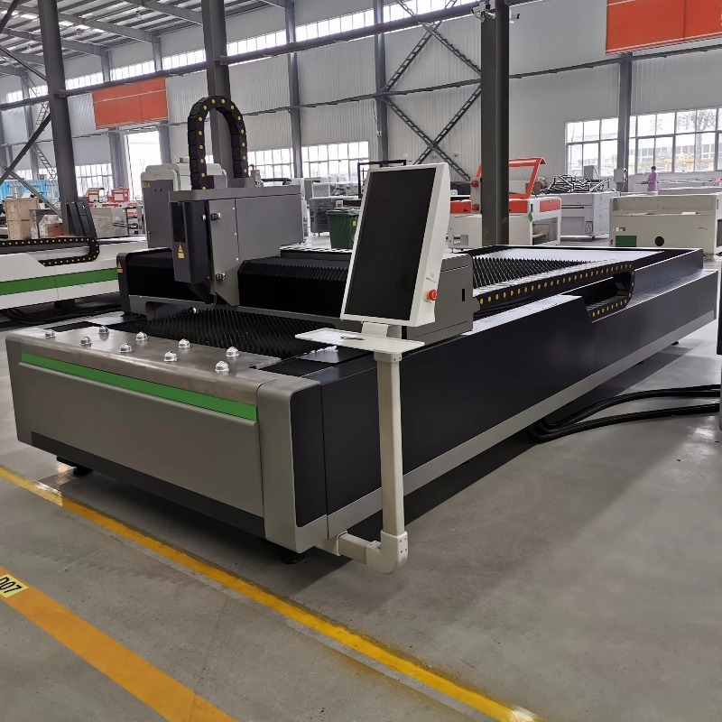 Fiber Laser Cutting Machine CE - مراجعة Industrial Laser Cutter For Metal وسعره